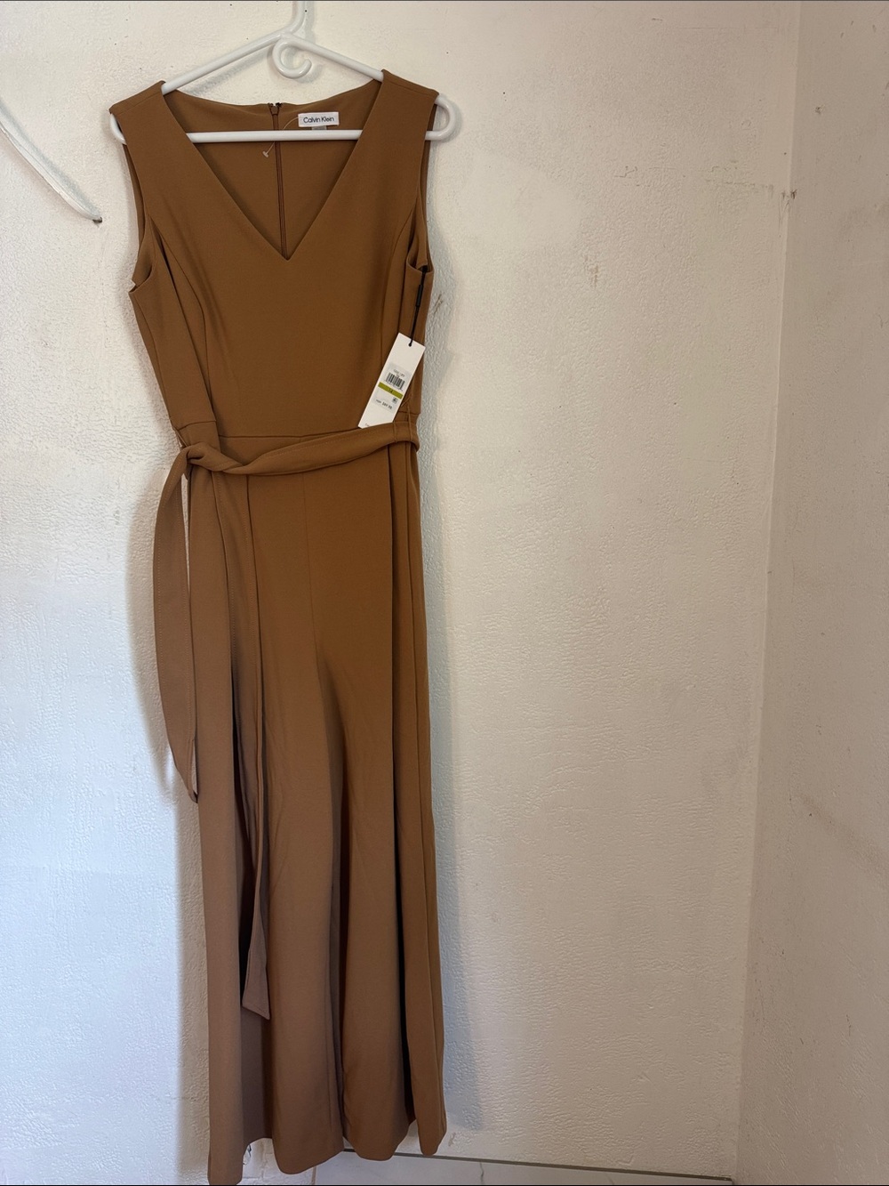 Calvin Klein Sleeveless V-Neck Maxi JUMPSUIT in Camel Brown - Picture 2 of 16